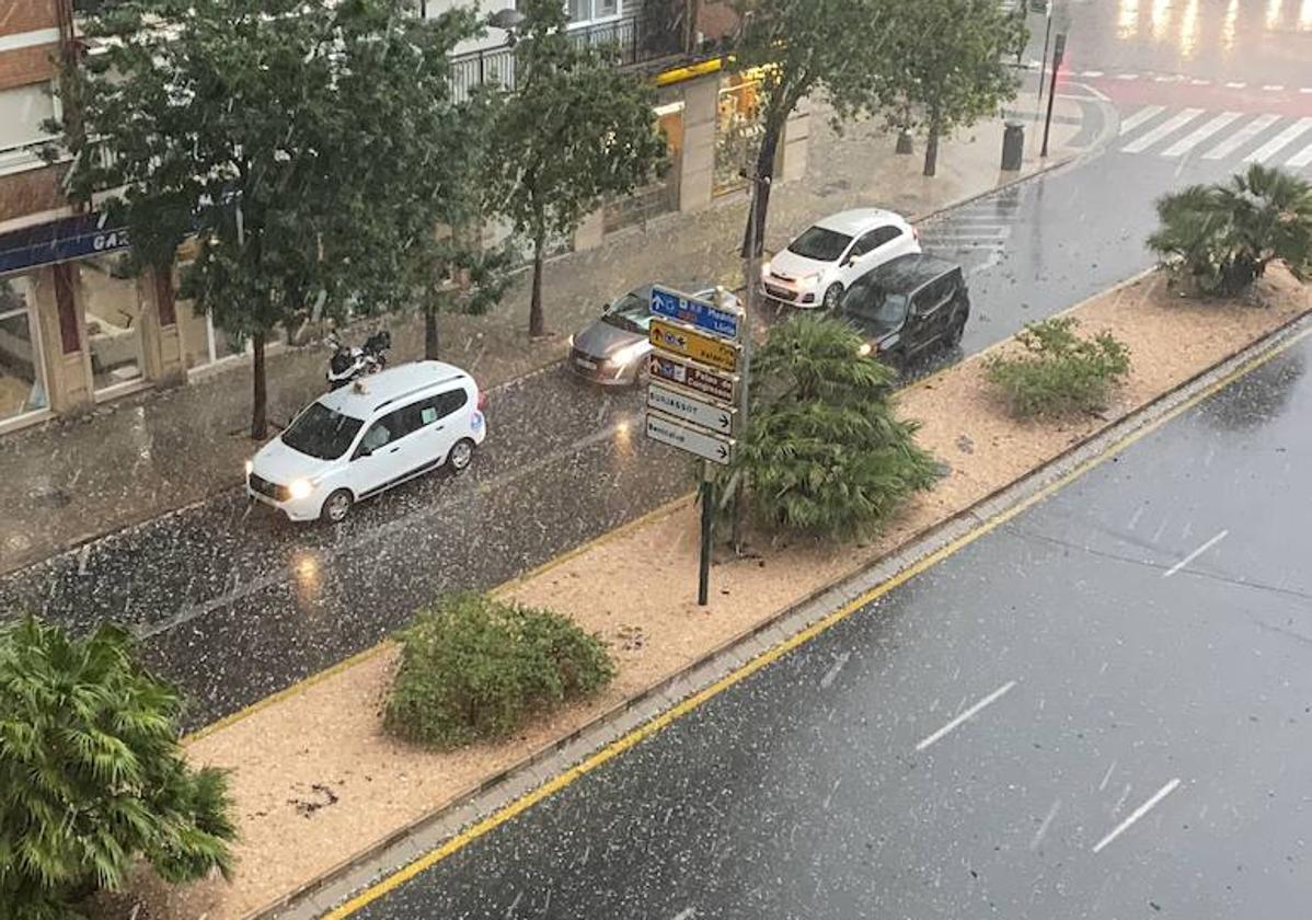 Tormenta sobre la ciudad de Valencia.