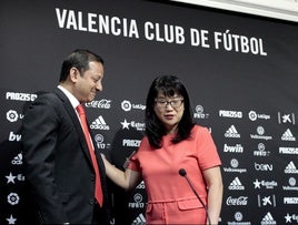 Anil Murthy y Layhoon Chan, los dos presidentes singapurenses que ha colocado Lim en el Valencia.