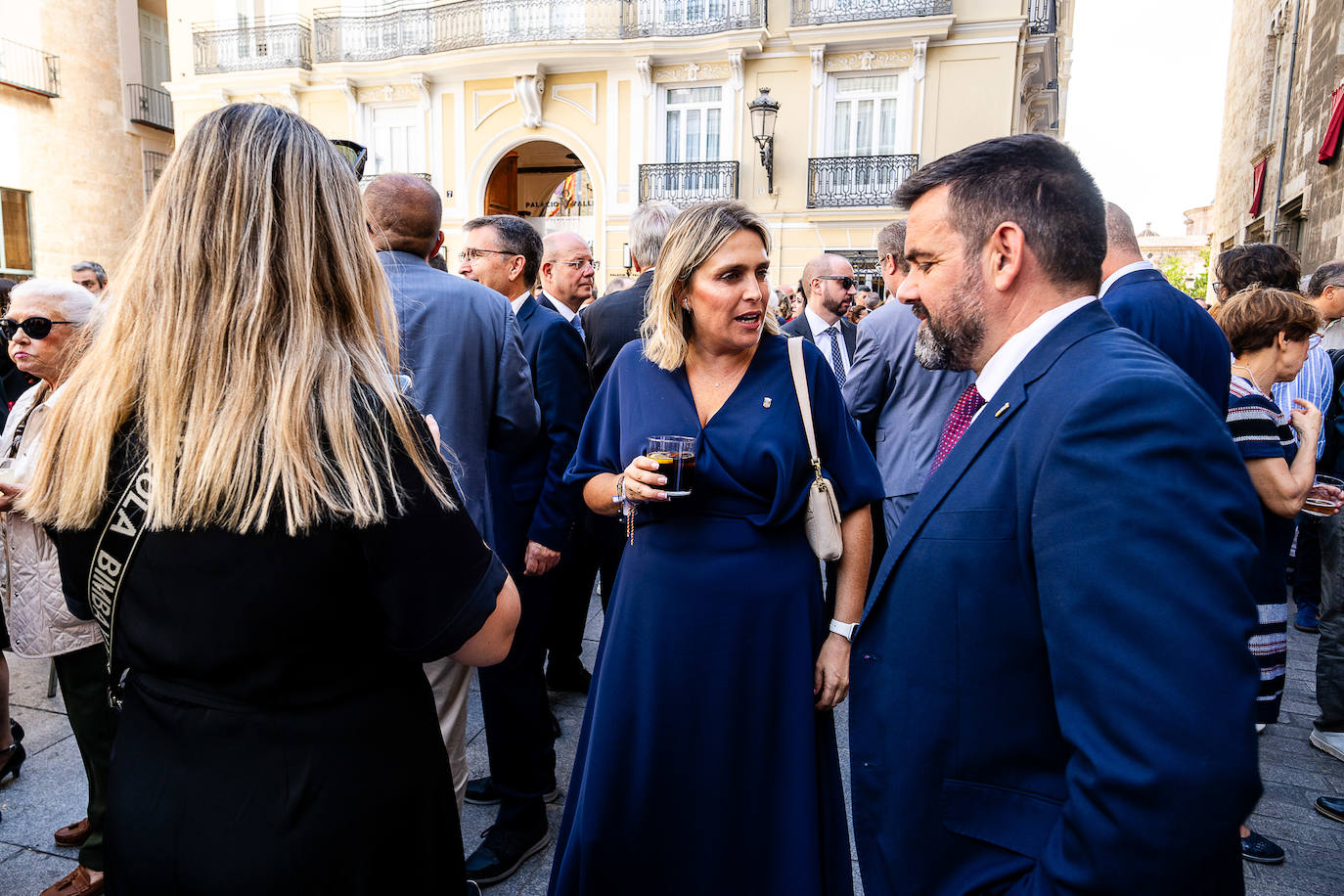 La sociedad valenciana acude a la recepción de la Generalitat por el 9 d&#039;Octubre