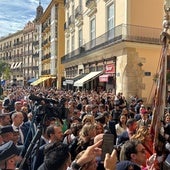 Catalá entra la Senyera a la Catedral para un Te Deum en el que Benavent llama a la unidad: «Nuestra fe nos hace hermanos»