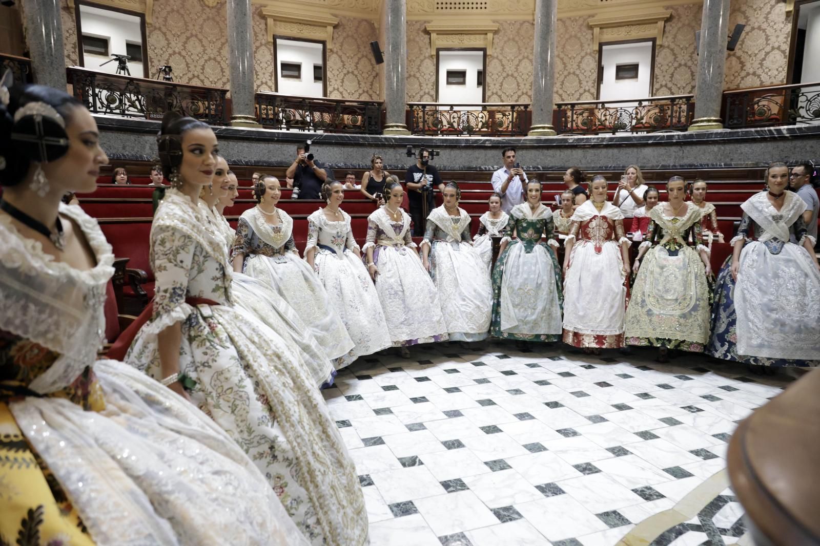 Así ha sido el ensayo de la proclamación de las candidatas a falleras mayores de 2025