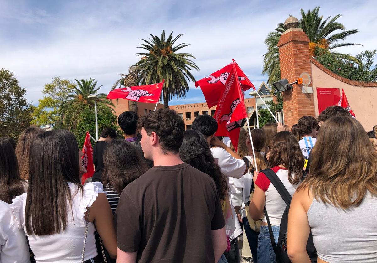 Alumnos en la manifestación de este 11 de octubre.