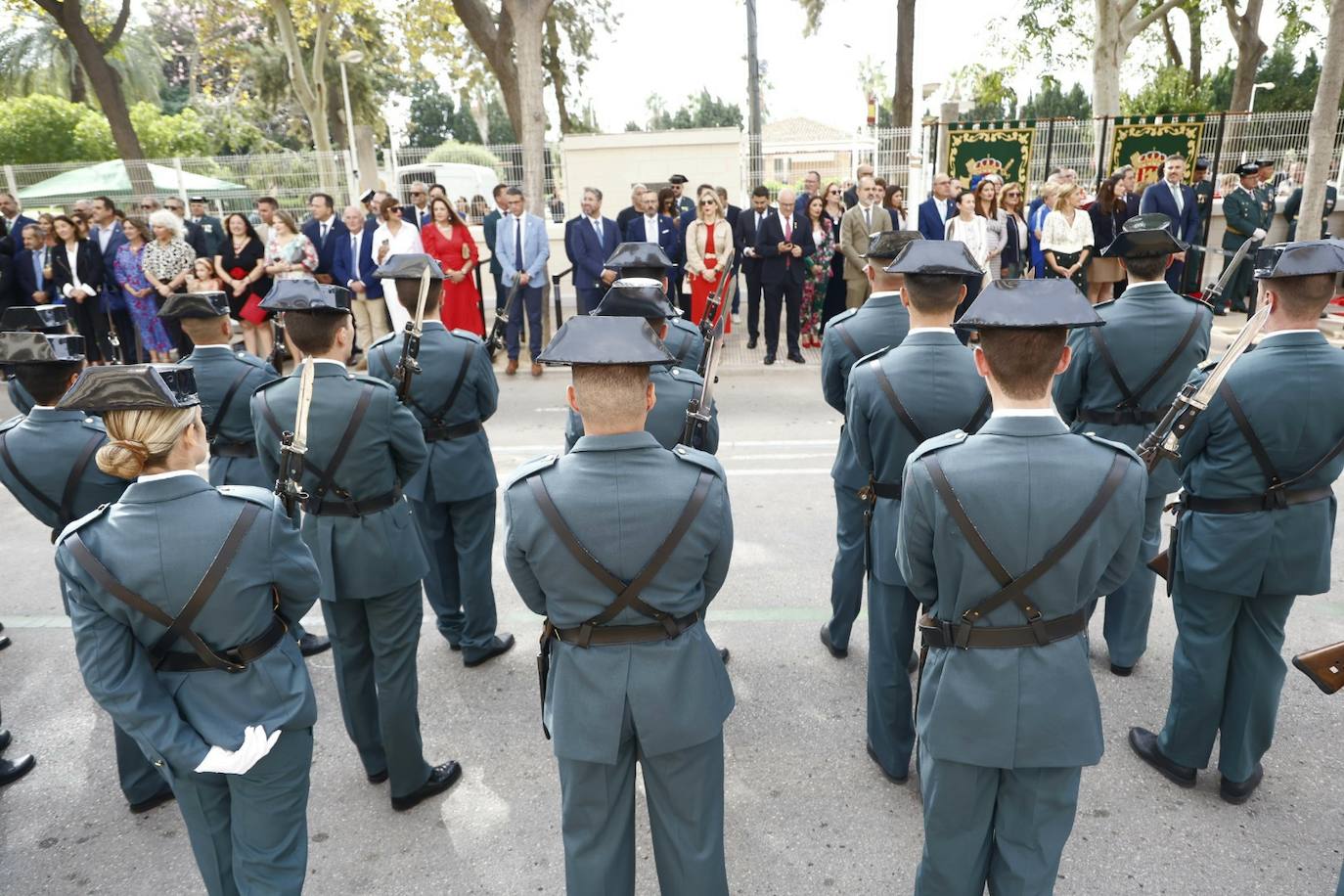 Fotos de la Guardia Civil honrando a su patrona en Cullera