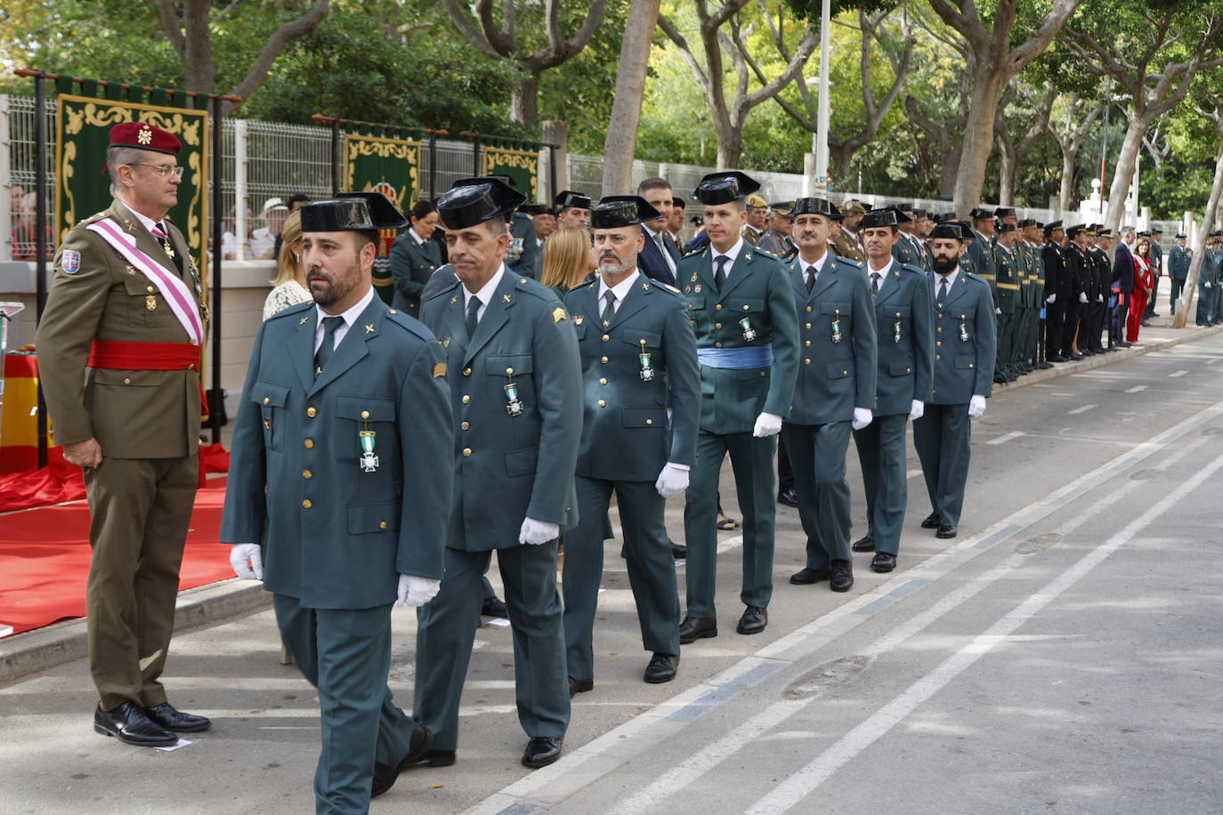 Fotos de la Guardia Civil honrando a su patrona en Cullera