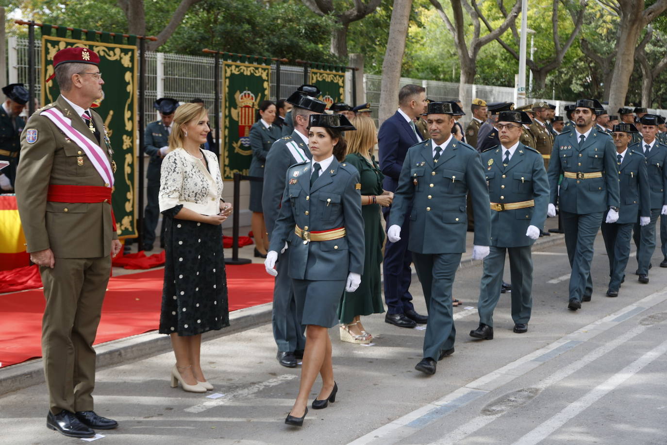 Fotos de la Guardia Civil honrando a su patrona en Cullera