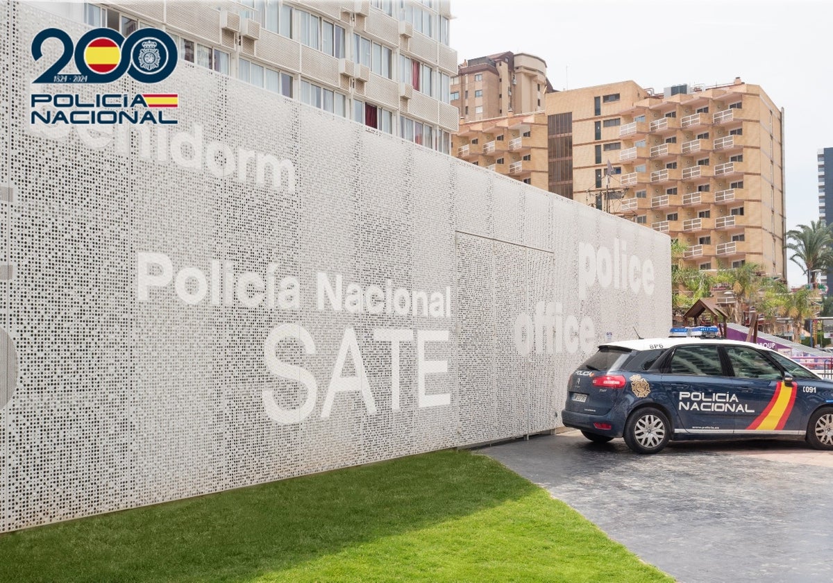 Un coche patrulla de la Policía Nacional de Benidorm.