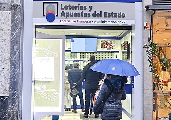 Una administración de Loterías y Apuesta del Estado en una imagen de archivo.