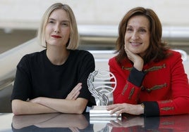 Beatriz Serrano y Paloma Sánchez-Garnica.