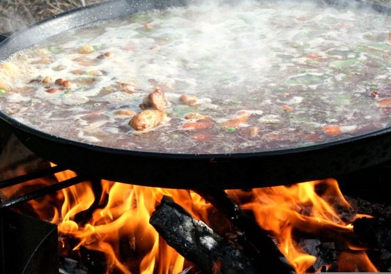 Una paella valenciana en una imagen de archivo.