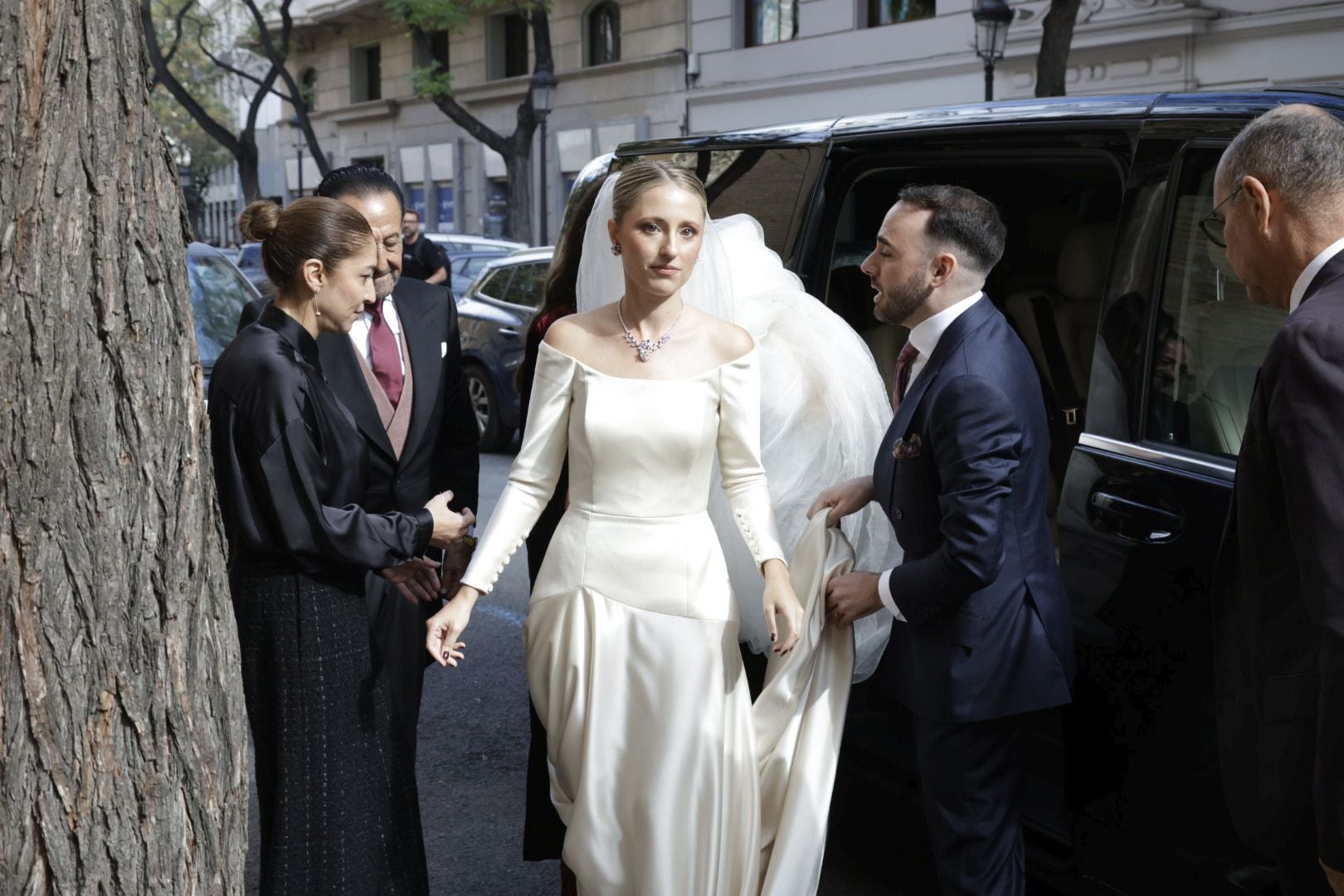 Así ha sido la boda de Carmen Sancho, fallera mayor de Valencia en 2014