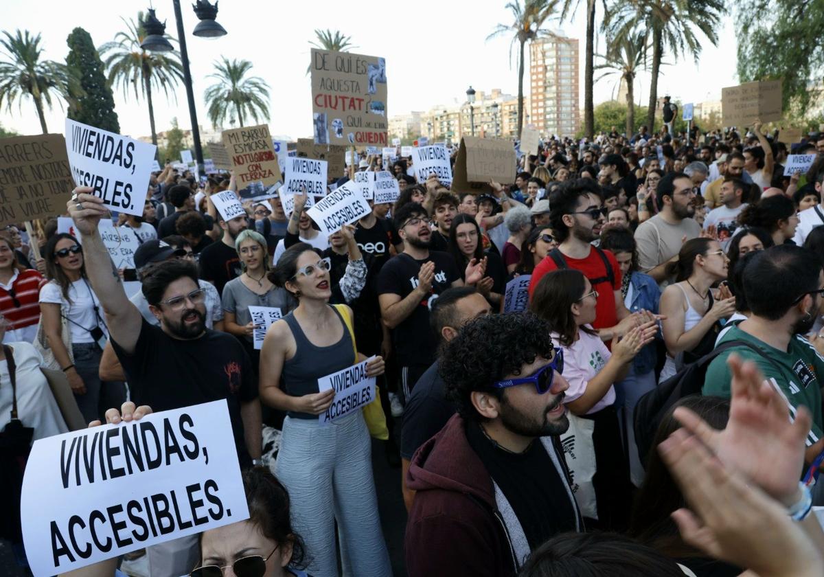 Manifestación en Valencia para protestar contra la crisis de la vivienda