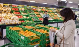 Caquis de un supermercadona de Mercadona.