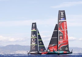 Penúltima regata entre el New Zealand y el aspirante, el pasado fin de semana, en Bareclona.