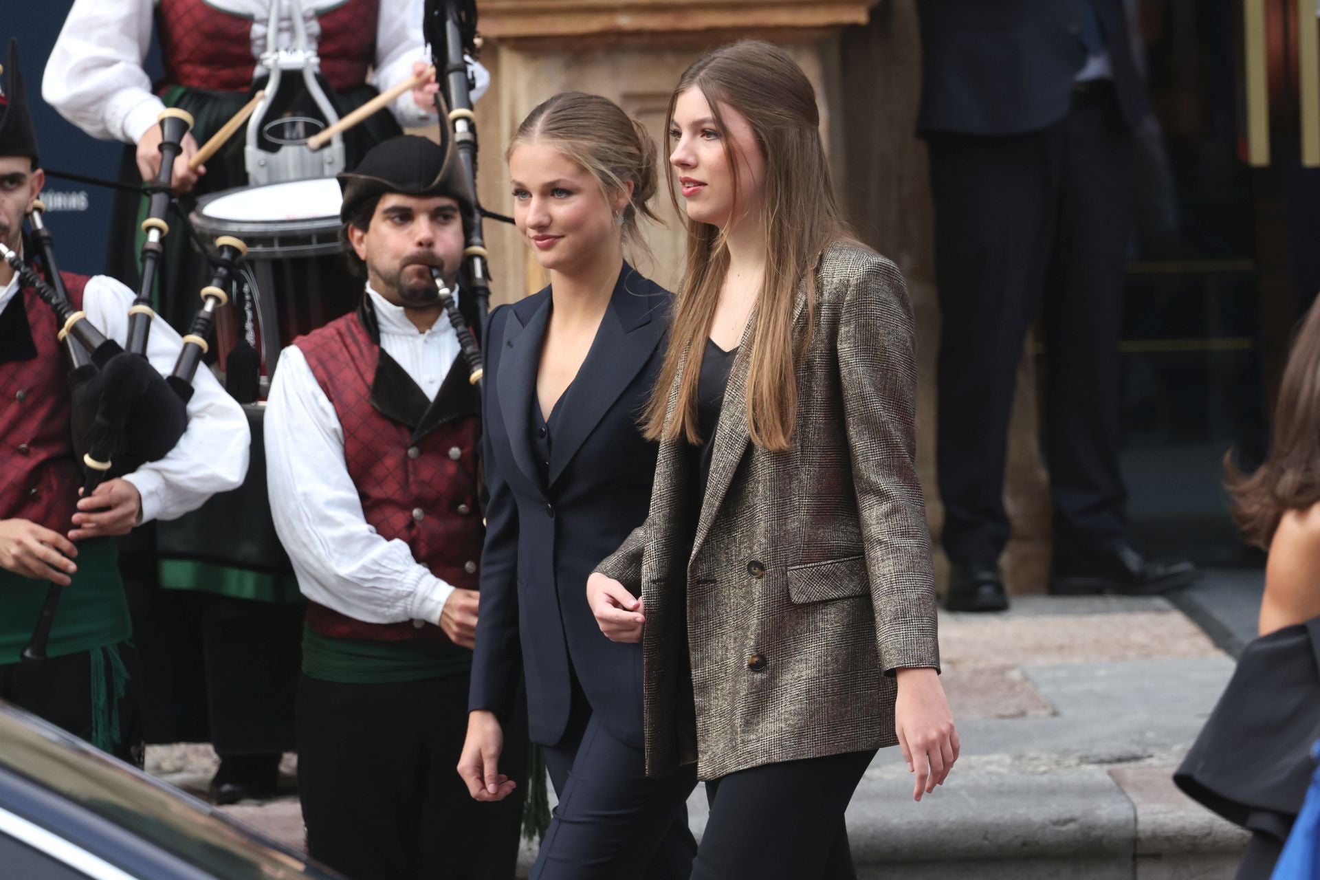 Las mejores fotografías de Leonor, protagonista de los Premios Princesa de Asturias 2024