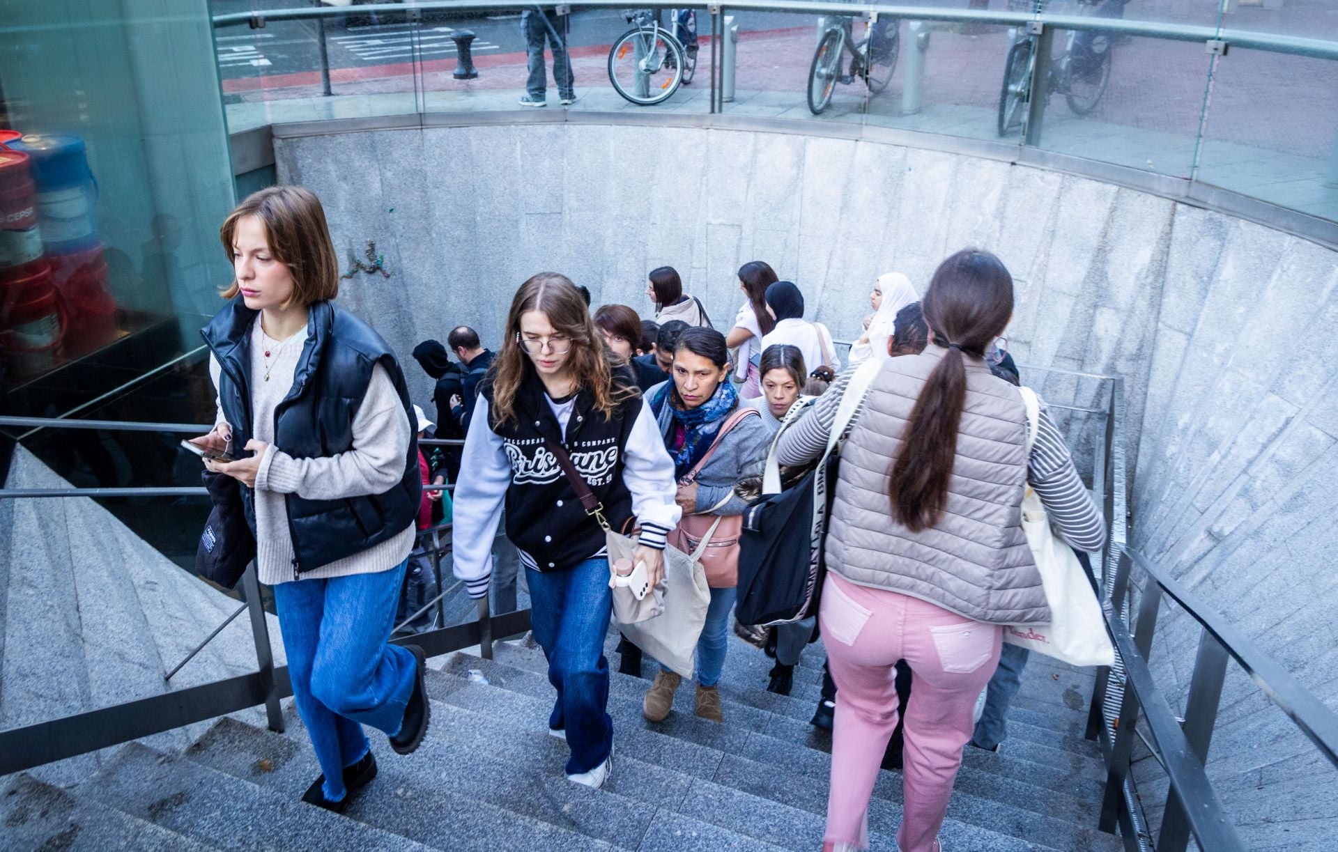 FOTOS | Huelga de conductores de EMT y Metrobús en Valencia