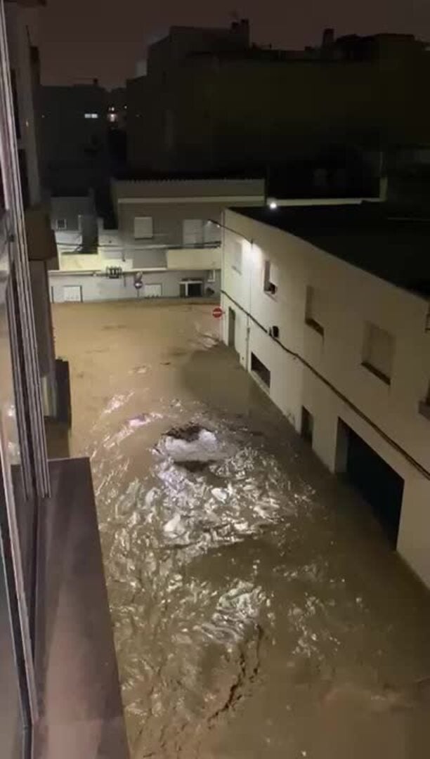 El agua arrastra todo a su paso en Masanasa