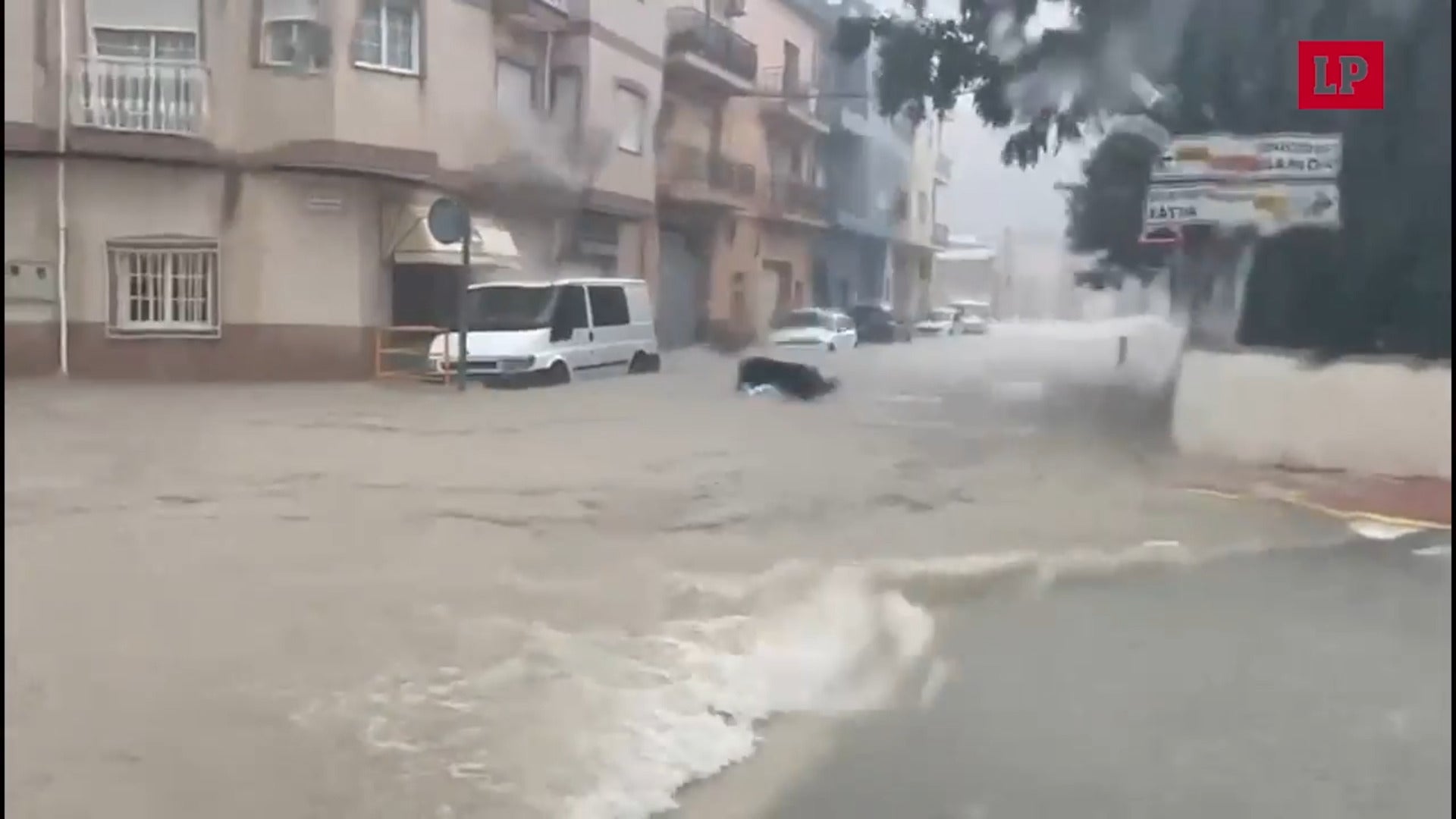 Calle inundada en Llutxent