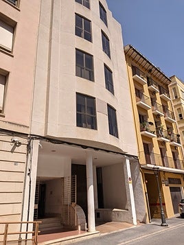 Uno de los edificios judiciales de Alzira.