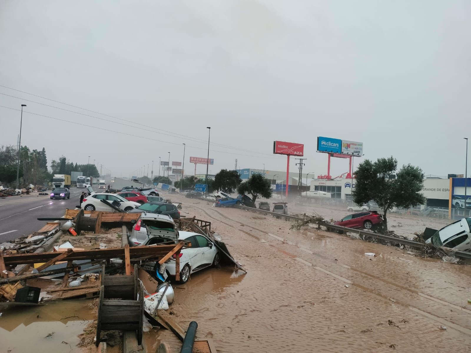 Fotos: los destrozos de la DANA en el área metropolitana de Valencia