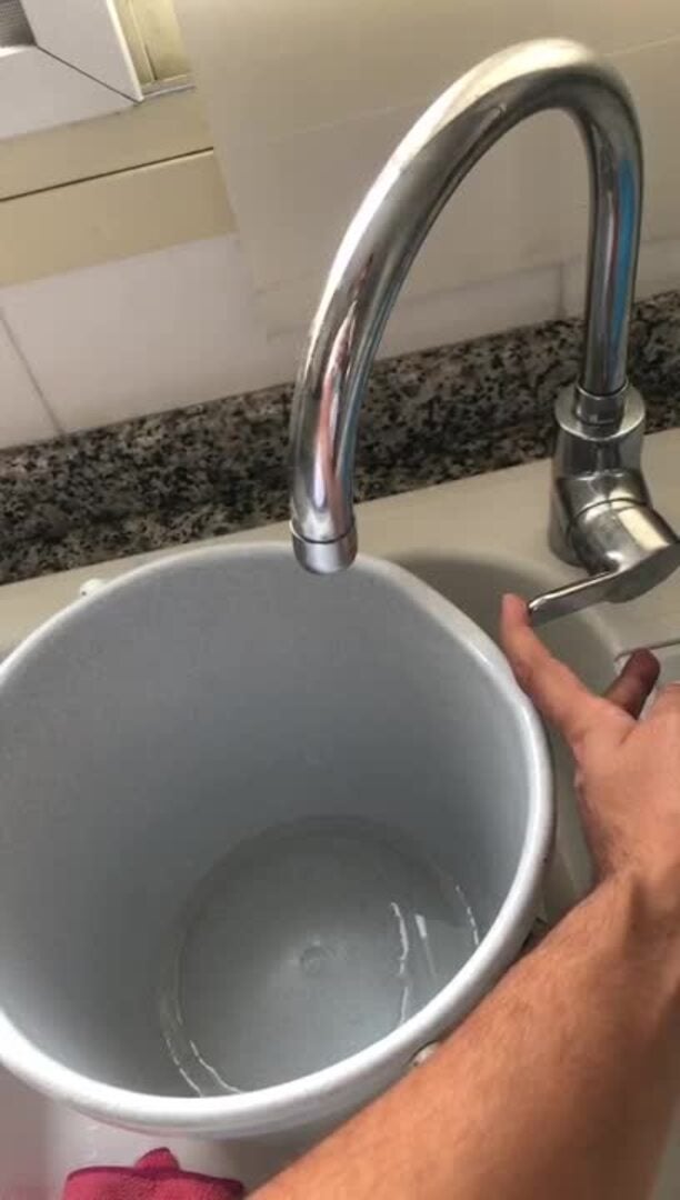 Aluvión de cortes de agua en Valencia: sin servicio en avenida del Puerto, calles del Eixample o Amistad