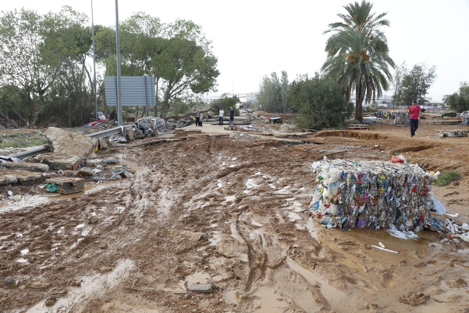 La solidaridad de los pueblos más afectados por la DANA