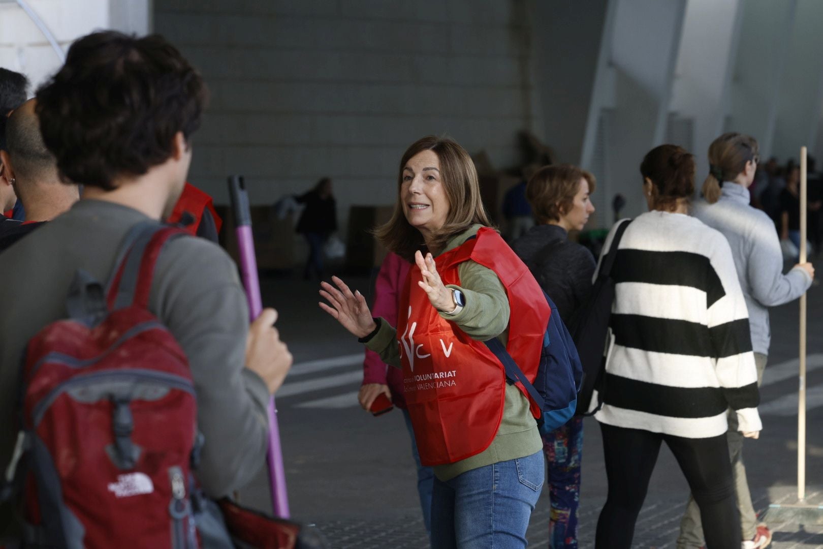 Fotos: miles de voluntarios acuden al Museo Príncipe Felipe de Valencia