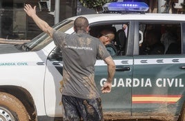 Guardia Civil en la zona afectada por la DANA.