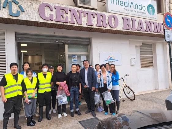 Algunos de los voluntarios de nacionalidad china.