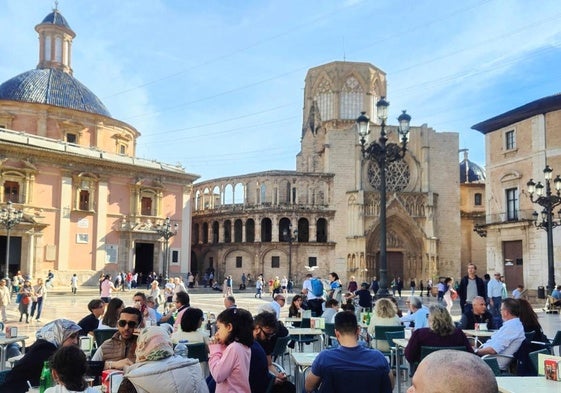 La Valencia turística, ajena a la tragedia