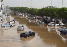 Polígono industrial de Sedaví, anegado por las lluvias.