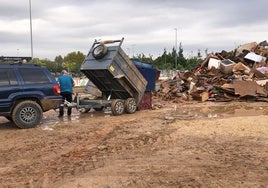 Medio Ambiente retira cada día 2.500 toneladas de residuos de los pueblos afectados