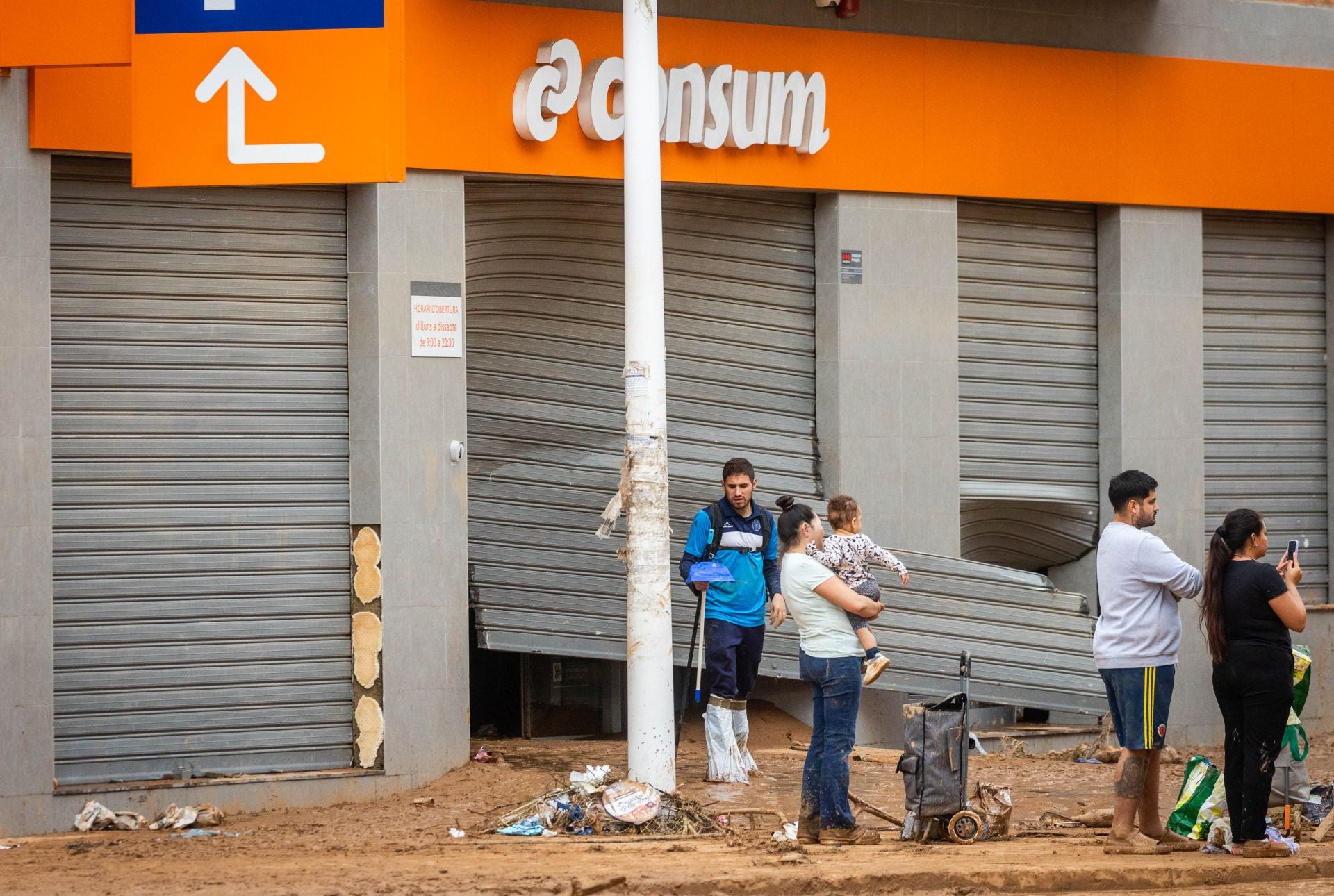 Fotos de la DANA en Catarroja: un pueblo arrasado por la riada