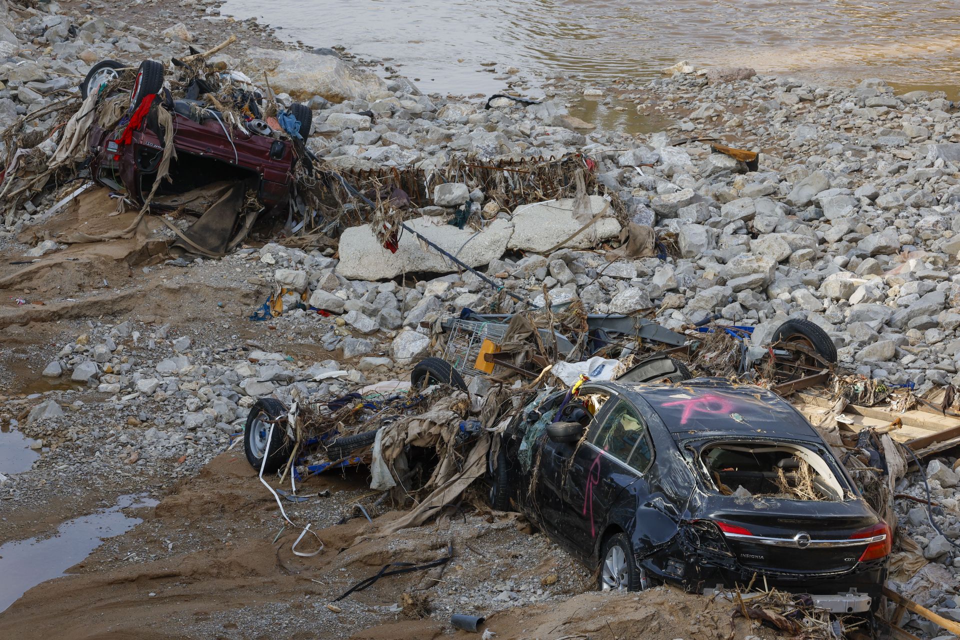 Fotos de la DANA en Catarroja: un pueblo arrasado por la riada