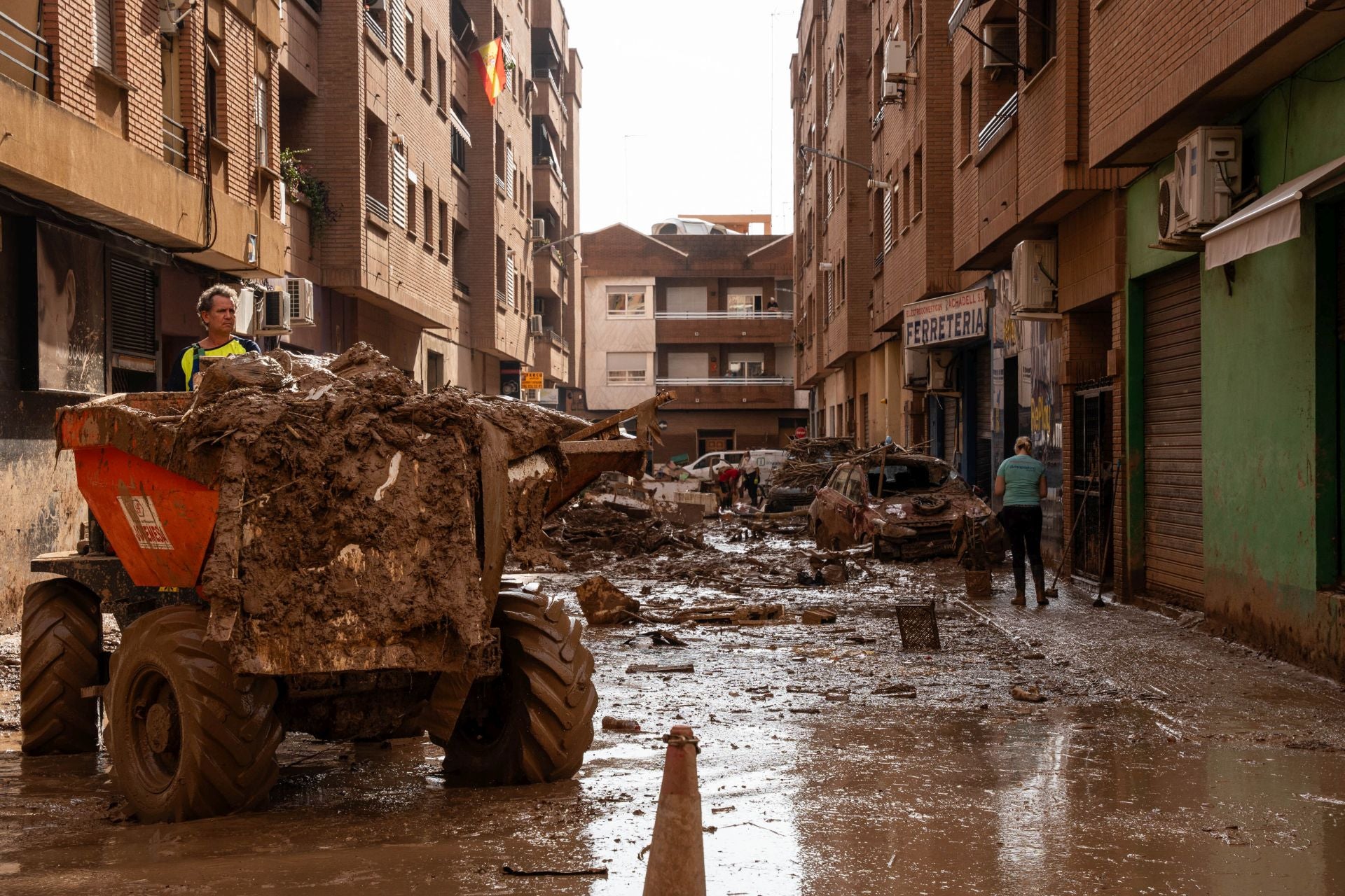 Fotos de la DANA en Catarroja: un pueblo arrasado por la riada