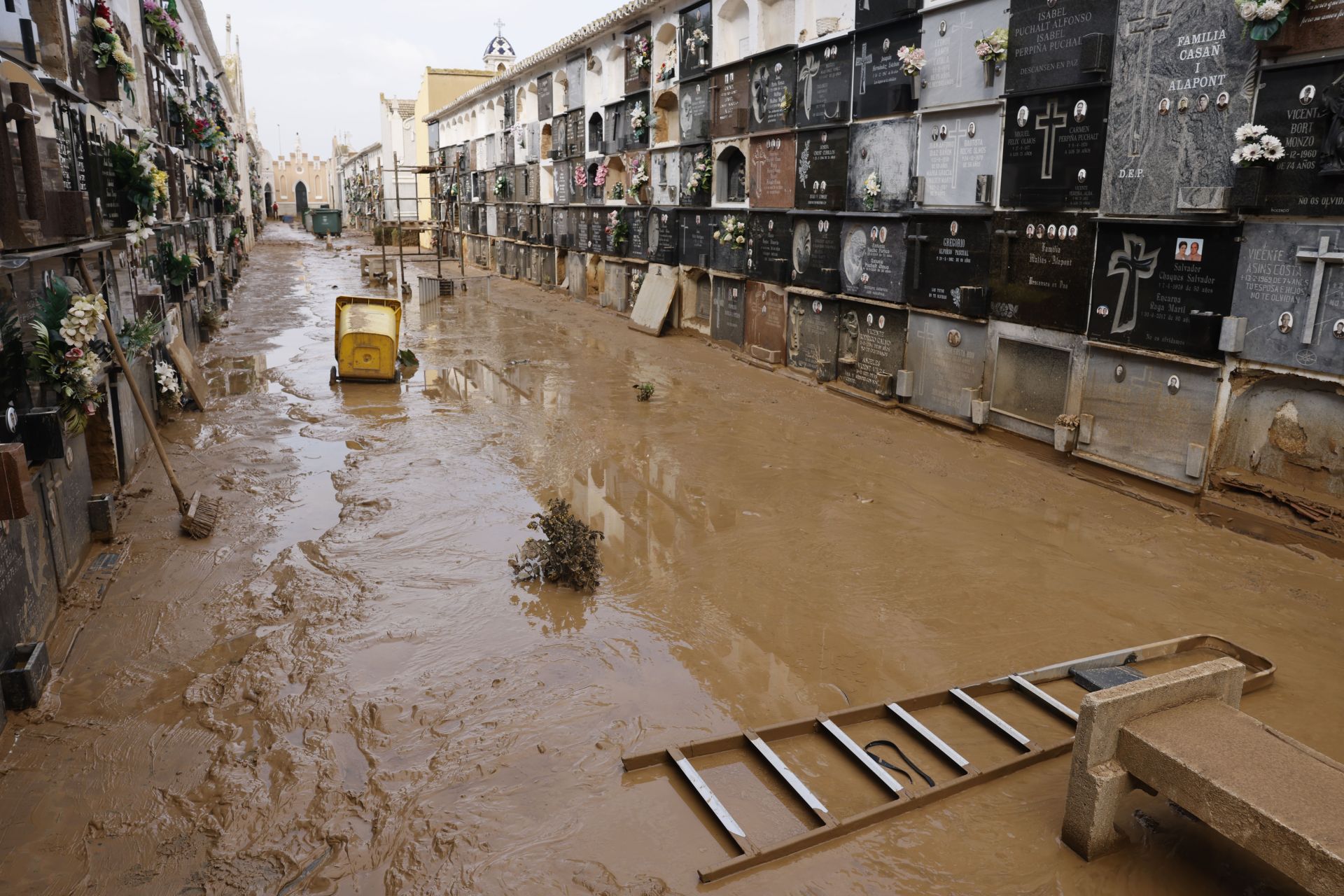 Fotos de la DANA en Catarroja: un pueblo arrasado por la riada