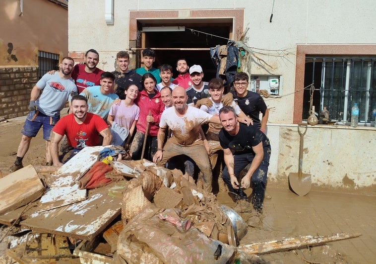 Los jóvenes, chavales entre 14 y 20 años, la gran lección de esta Dana.