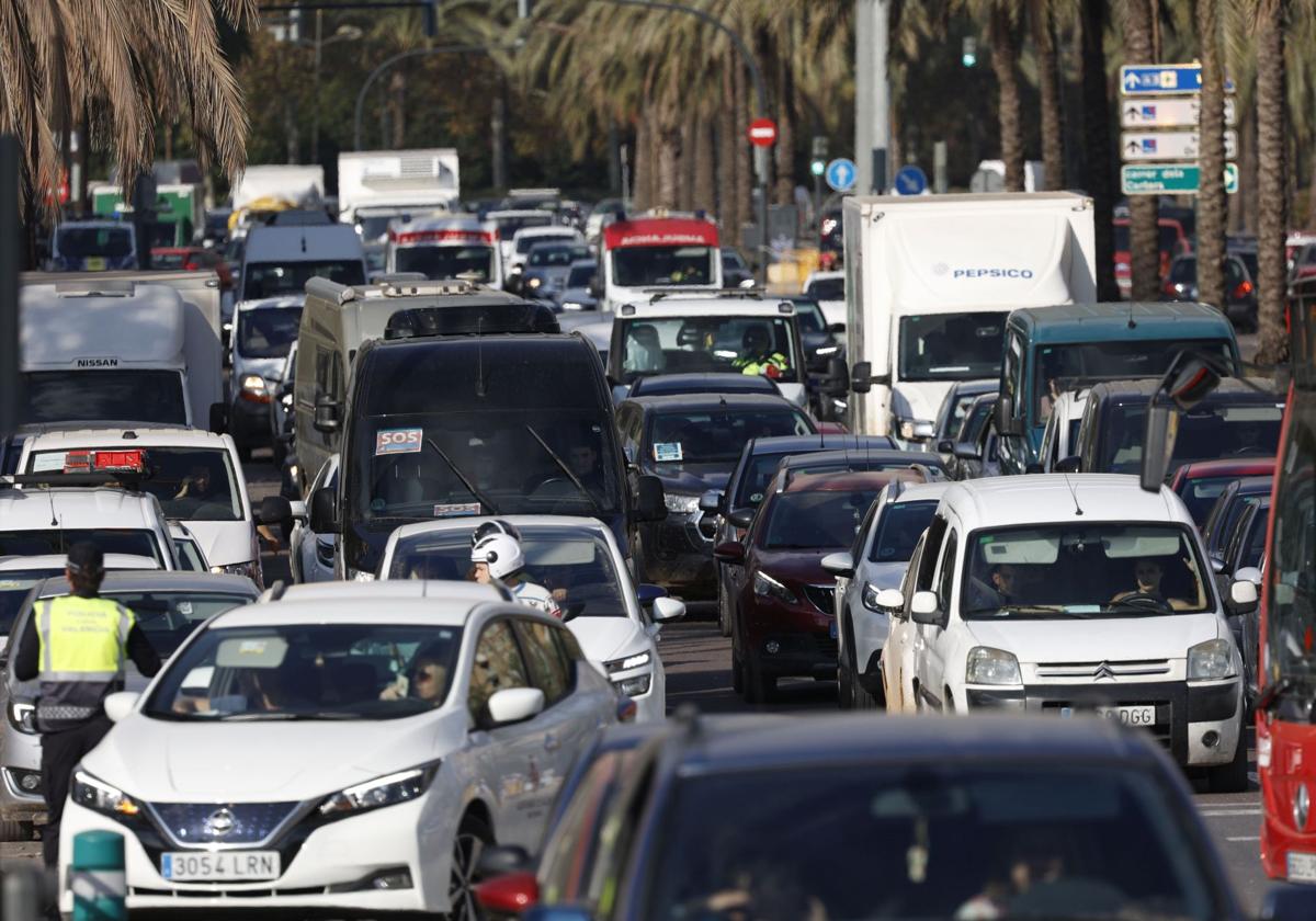 Tráfico en la ciudad de Valencia.