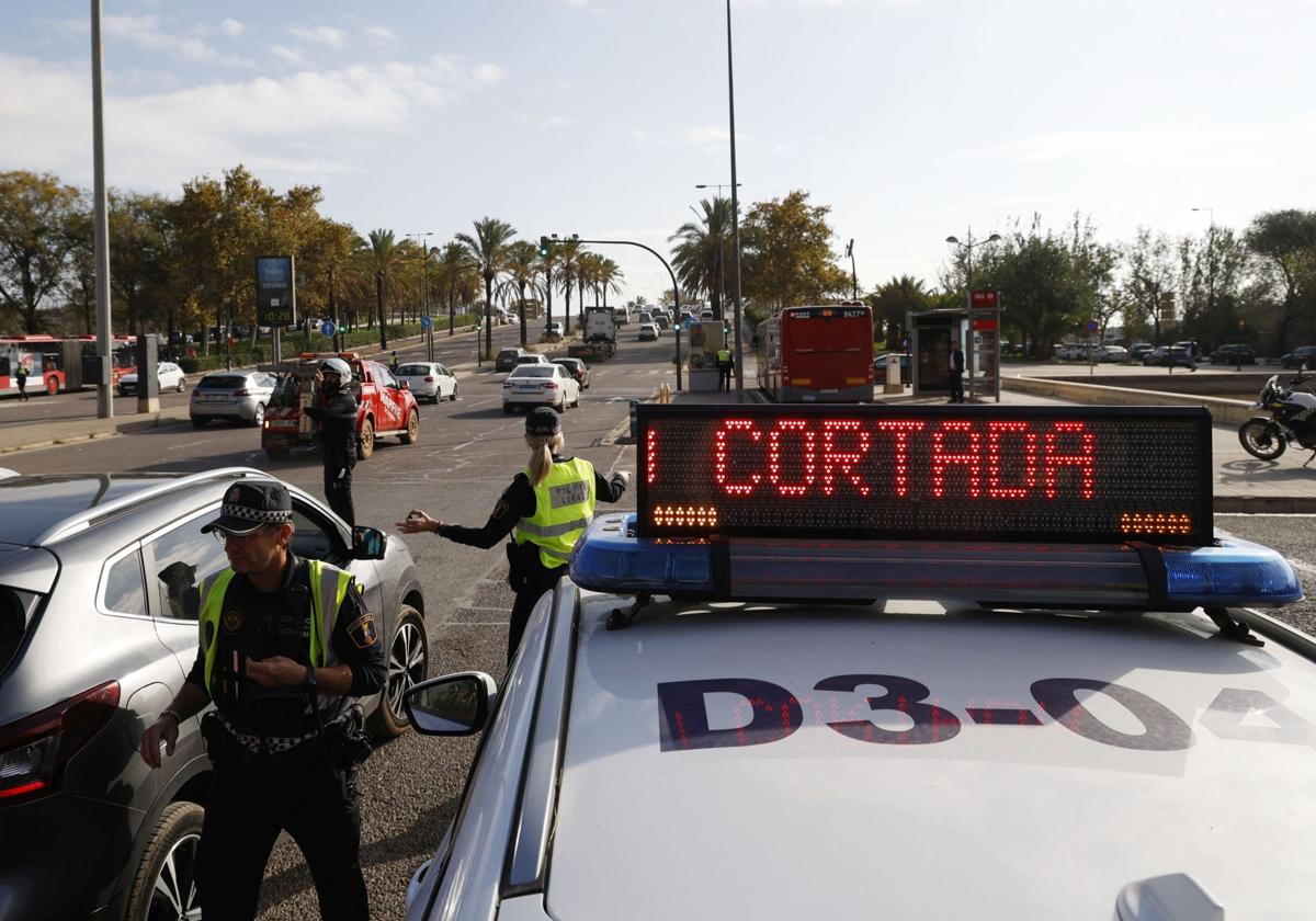 Las carreteras valencianas mantienen las restricciones a la circulación.