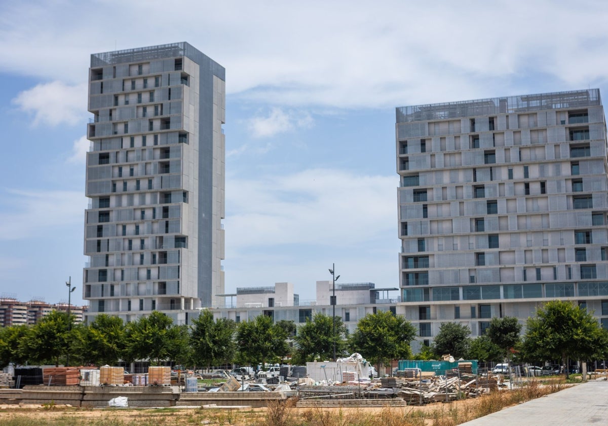 Edificio de Sociópolis, en la pedanía de la Torre.