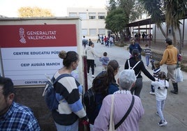 Vuelta a clase tras la DANA en el CEIP Ausiàs March de Aldaia.