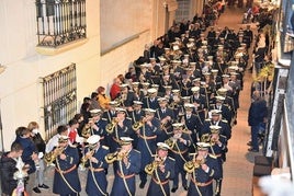 Imagen de la procesión en Oliva.