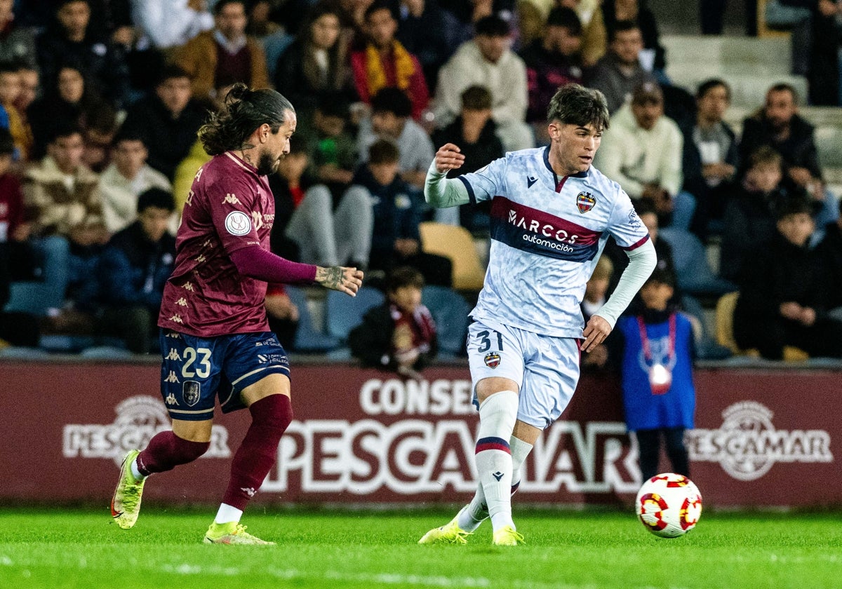 Xavi Grande, con el Levante.