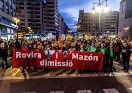 Cabeza de la manifestación con la pancarta principal.