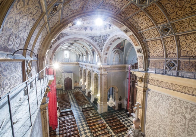 Interior del templo parroquieal que ha obtenido el título de Basílica menor.