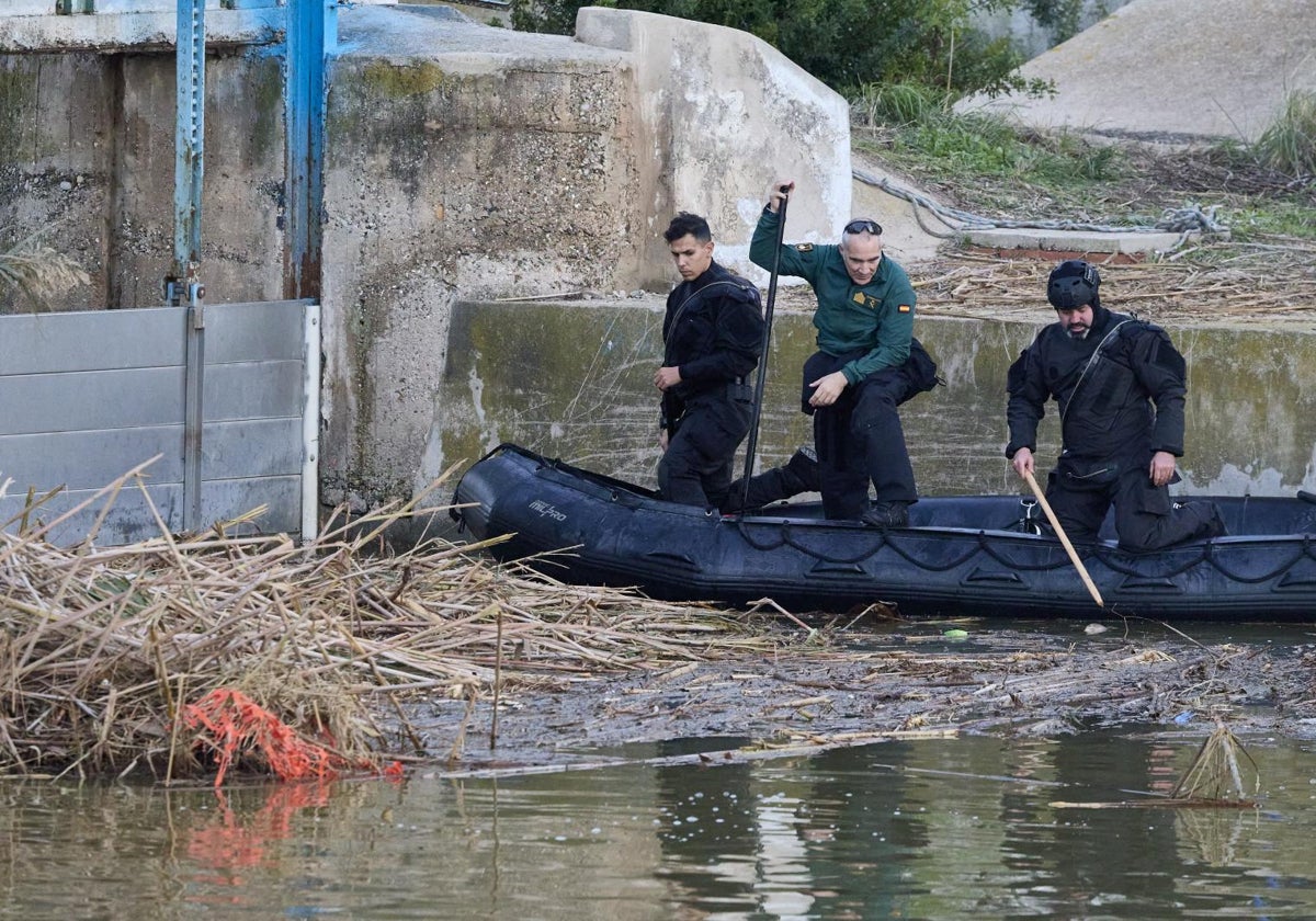 Efectivos de la Guardia Civil, en labores de búsqueda.