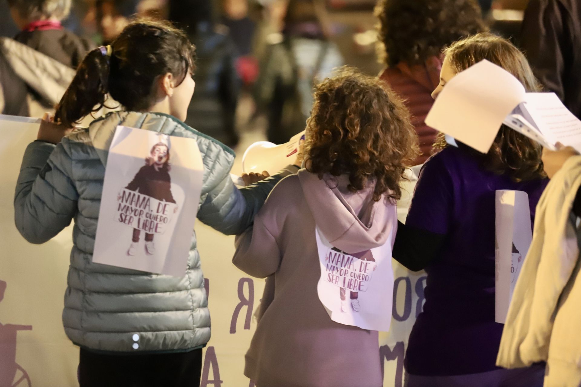 Las imágenes de la manifestación por el 25-N en Valencia