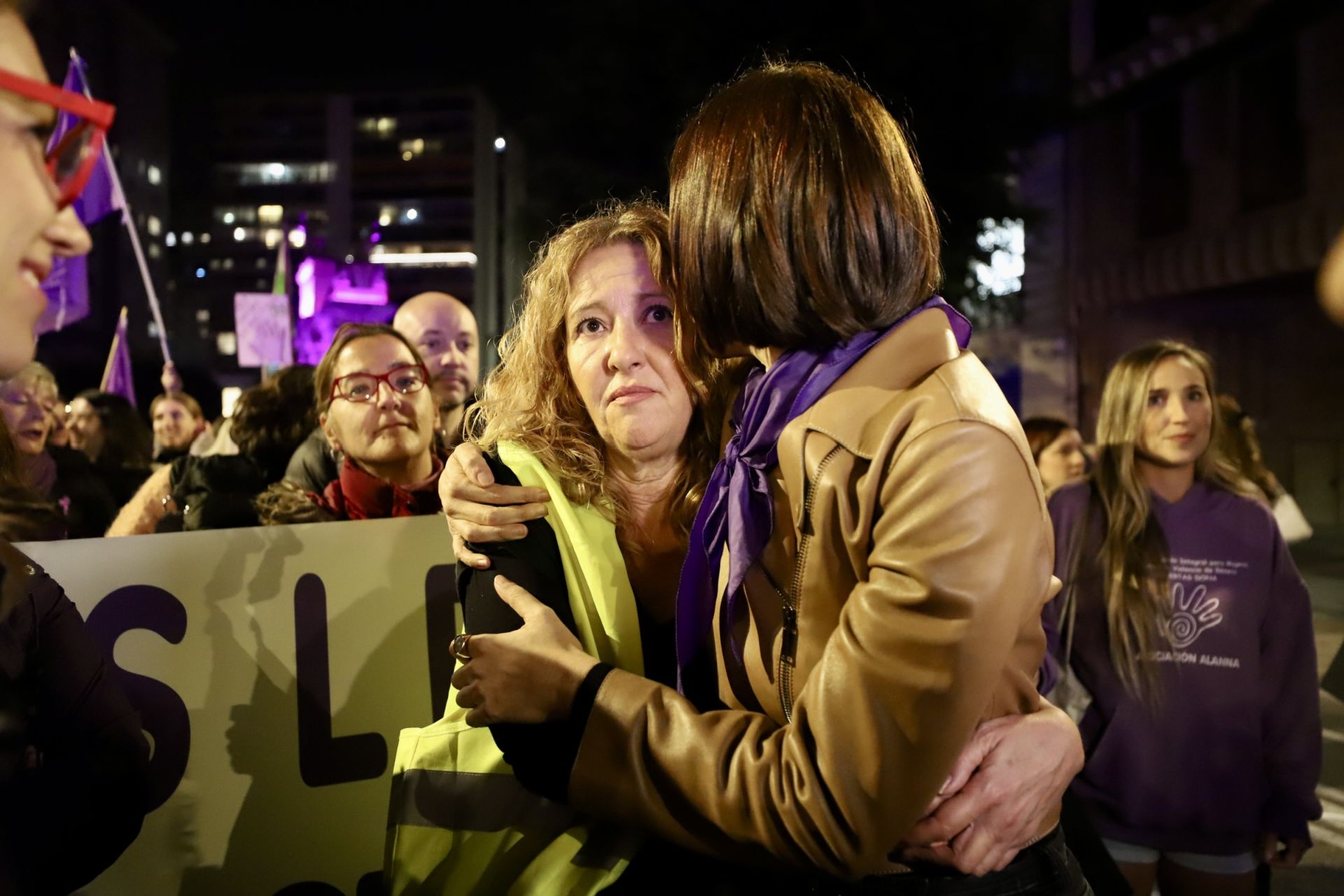 Las imágenes de la manifestación por el 25-N en Valencia