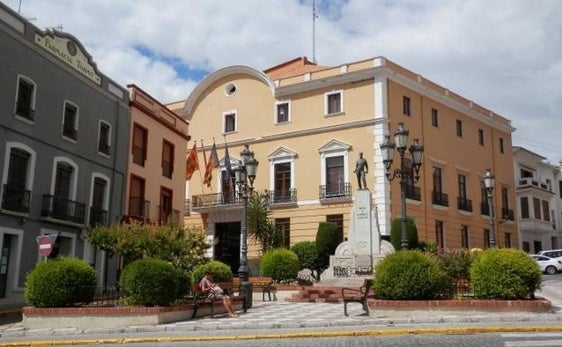 Ayuntamiento de Oliva.