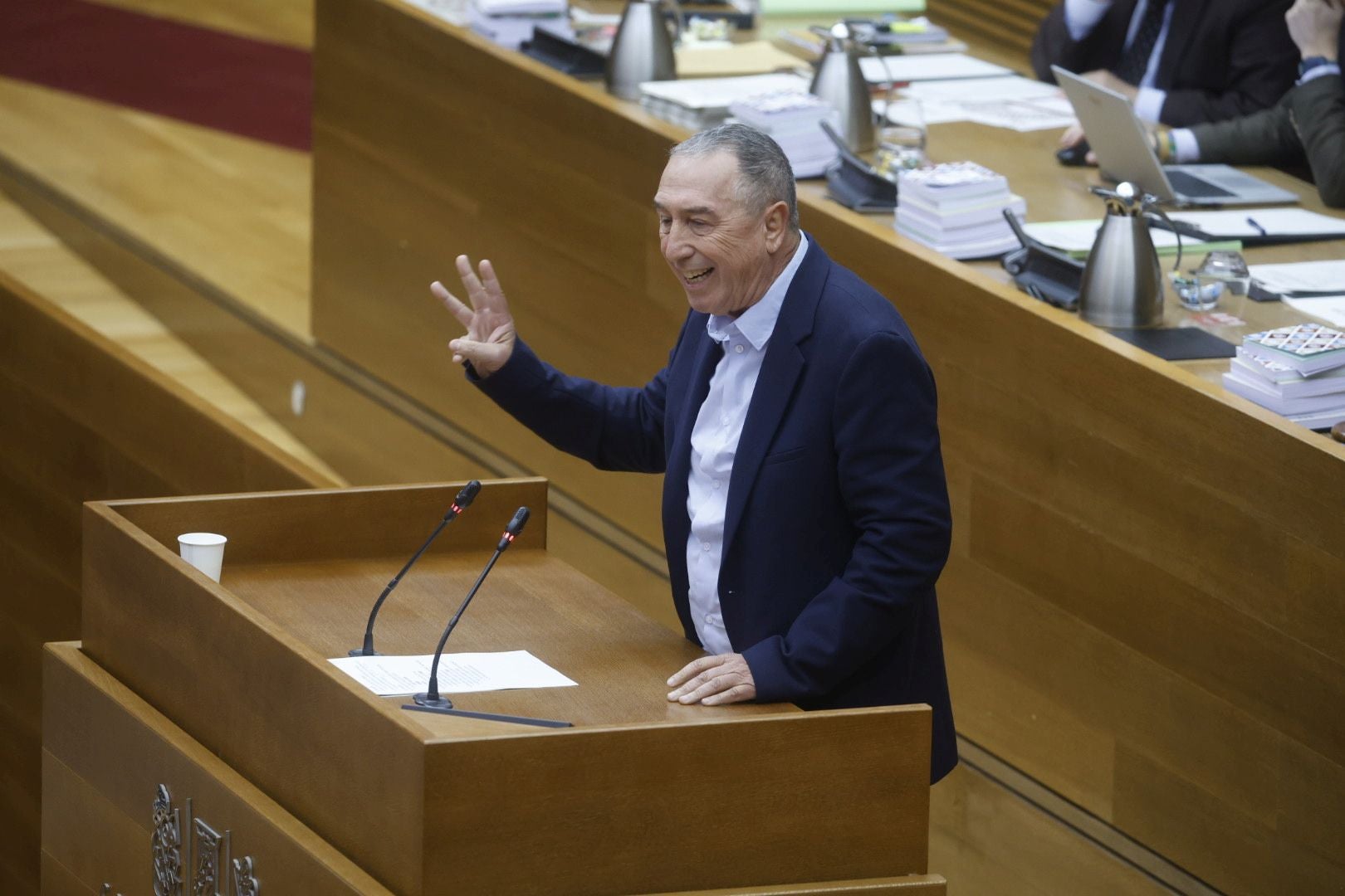 FOTOS | Sesión de control a Mazón en Les Corts