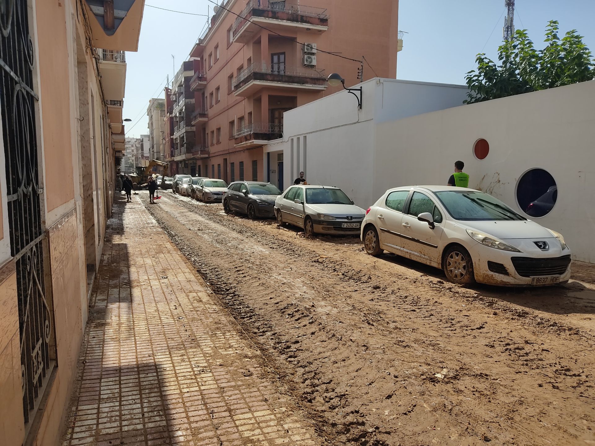 Imagen secundaria 1 - Mantener la rutina en las residencias: la terapia para aislar a los mayores de la tragedia de la DANA